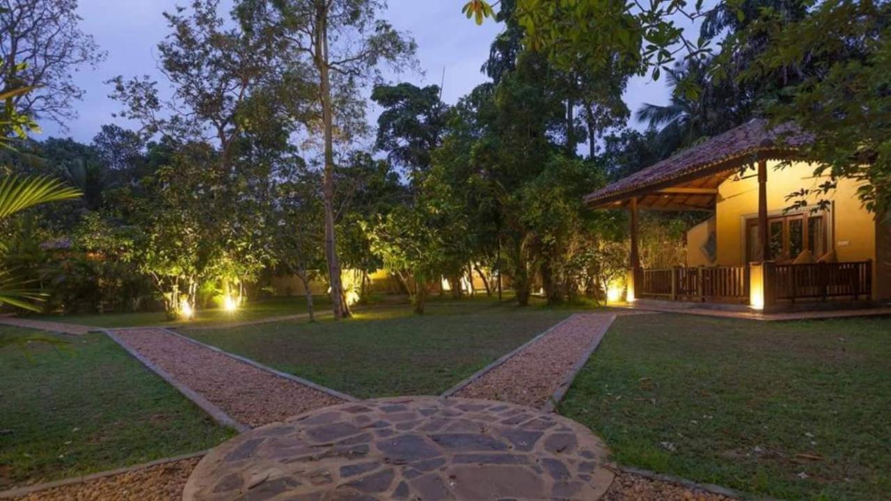 Birds Paradise Cabanas Unawatuna Eksteriør billede
