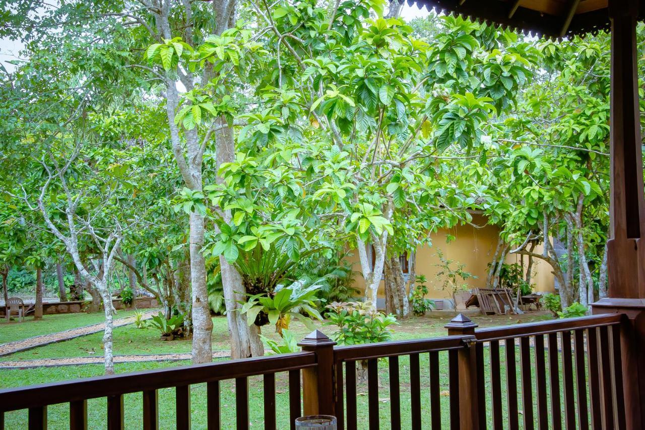 Birds Paradise Cabanas Unawatuna Eksteriør billede